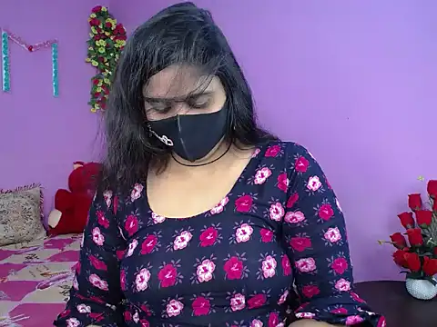 Hot Maleka online show from February 8, 2026, 4:48 pm