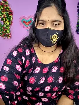 Hot Maleka online show from December 22, 2025, 1:28 am