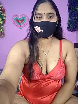 Hot Maleka online show from November 28, 2025, 2:06 pm