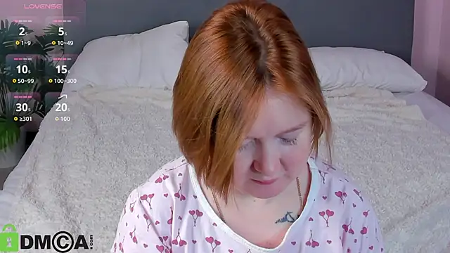 Sara Robinson online show from November 19, 2025, 3:06 am