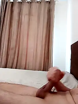 Grifon1973 online show from March 18, 2025, 11:00 am