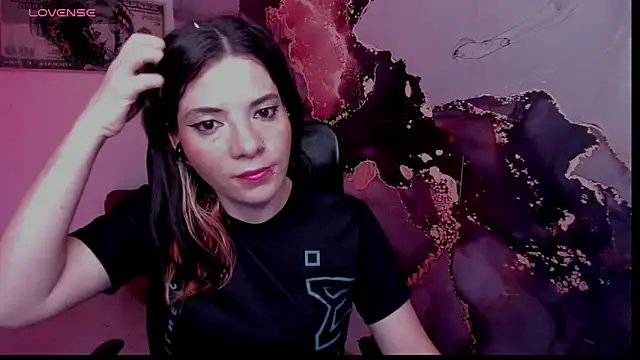 DanaaRey online show from December 3, 2025, 11:20 am