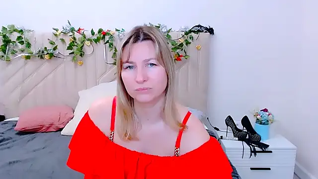 Snapshot of Incredible_Ariela chatting on February 25, 2026, 5:40 am Incredible Ariela online show from February 25, 2026, 5:40 am