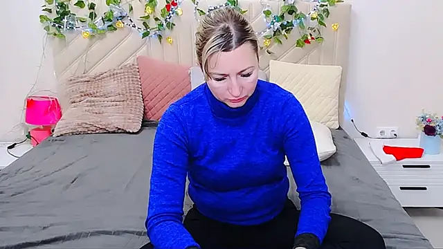 Snapshot of Incredible_Ariela chatting on January 17, 2026, 8:40 am Incredible Ariela online show from January 17, 2026, 8:40 am