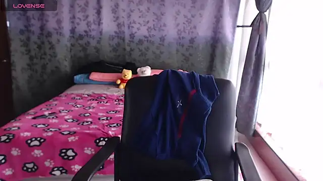 Snapshot of miia-big1boobs_ chatting on October 2, 2025, 7:17 pm miia-big1boobs  online show from October 2, 2025, 7:17 pm