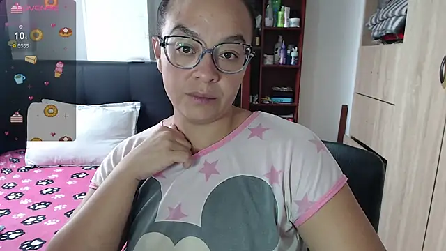 Snapshot of miia-big1boobs_ chatting on February 14, 2025, 3:47 pm miia-big1boobs  online show from February 14, 2025, 3:47 pm