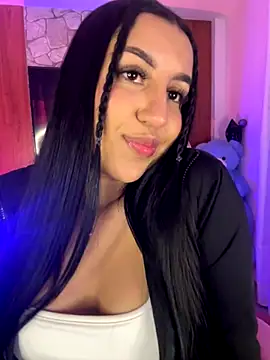 Tamara Roberts1 online show from November 18, 2025, 2:38 am