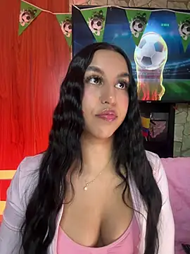 Snapshot of Tamara_Roberts1 chatting on June 19, 2026, 2:17 am Tamara Roberts1 online show from June 19, 2026, 2:17 am