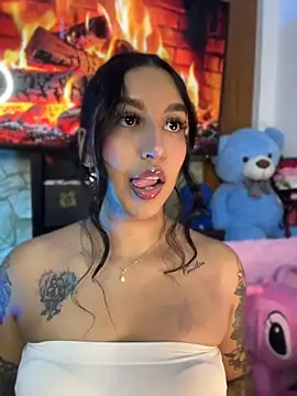 Snapshot of Tamara_Roberts1 chatting on August 1, 2026, 3:04 am Tamara Roberts1 online show from August 1, 2026, 3:04 am