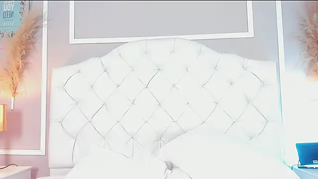 evelyn evony online show from February 5, 2025, 6:45 am