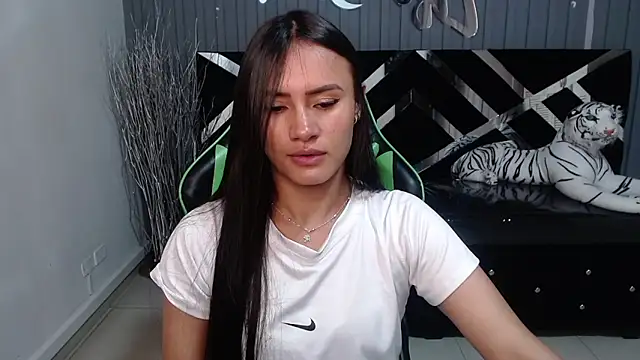 Snapshot of allison_a1 chatting on March 7, 2025, 6:46 am allison a1 online show from March 7, 2025, 6:46 am