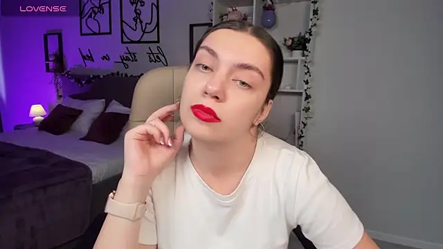 DaniellaLovely online show from October 23, 2025, 10:58 am