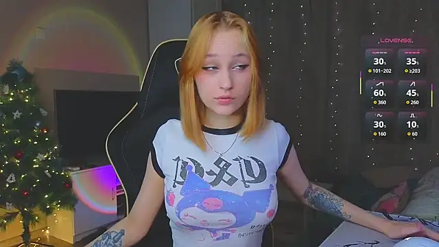 Snapshot of MaryRace chatting on December 20, 2025, 12:30 pm MaryRace online show from December 20, 2025, 12:30 pm