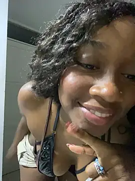 EscorpiLeoncita online show from March 29, 2026, 4:58 am