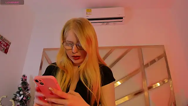 Alexa Handler online show from December 23, 2025, 3:06 am