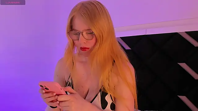 Alexa Handler online show from December 15, 2025, 1:44 am