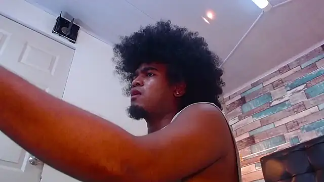 JaicobRuneer online show from April 14, 2026, 4:06 am