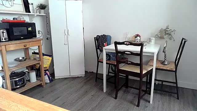 Kittyymaze1 online show from March 24, 2026, 12:38 pm