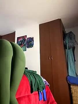 Cafeziitha02 online show from December 19, 2025, 9:39 pm