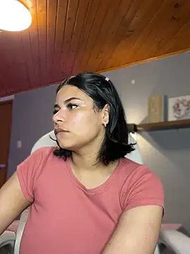 Snapshot of Isabella_boobd chatting on January 10, 2025, 7:32 pm Isabella boobd online show from January 10, 2025, 7:32 pm