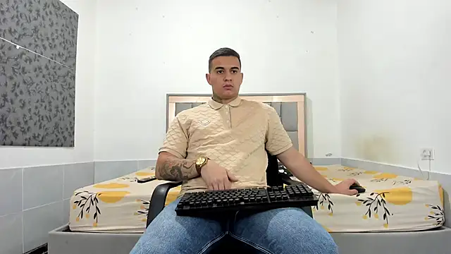 simookeler online show from March 11, 2026, 1:10 am