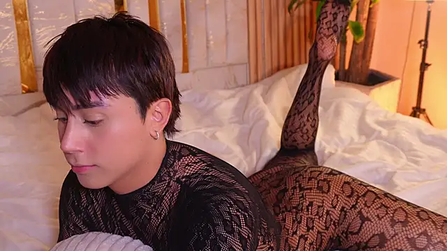 Snapshot of SweetHanson chatting on October 22, 2025, 8:08 pm SweetHanson online show from October 22, 2025, 8:08 pm