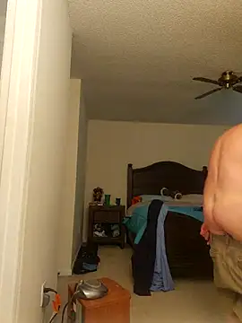 Bigtater1999 online show from April 16, 2026, 9:39 pm