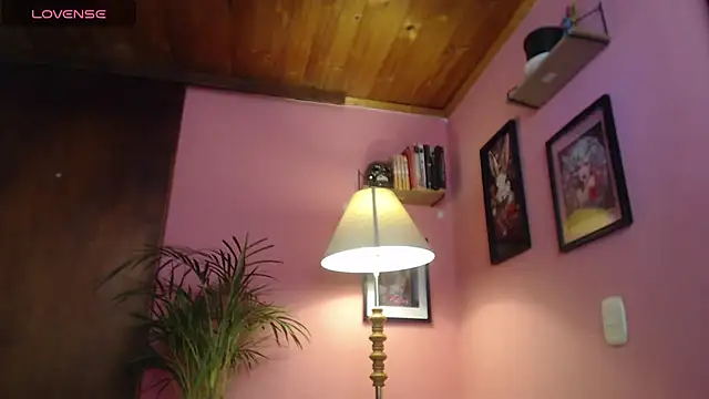 bunnyemilyrose36 online show from March 19, 2026, 3:45 pm