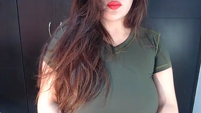 AdharaLujan online show from September 14, 2025, 11:05 pm