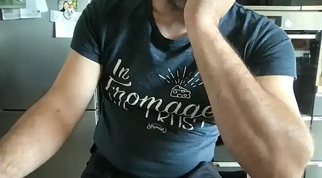 Snapshot of unconnudu21000 chatting on December 11, 2024, 10:36 am unconnudu21000 online show from December 11, 2024, 10:36 am