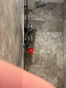 unconnudu21000 online show from November 29, 2025, 5:24 pm