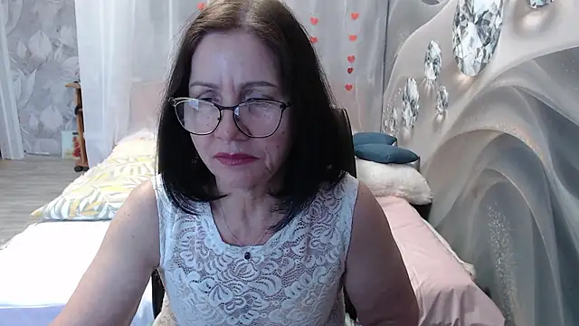 Snapshot of OlgaHottie chatting on February 3, 2026, 2:53 am OlgaHottie online show from February 3, 2026, 2:53 am