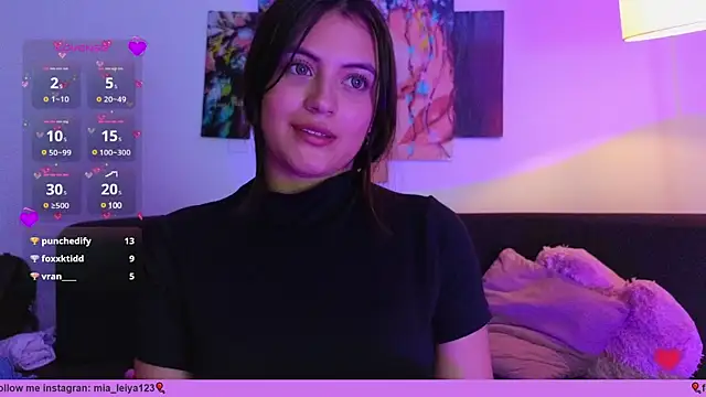 Snapshot of leiya_1303 chatting on December 14, 2024, 5:18 am leiya 1303 online show from December 14, 2024, 5:18 am