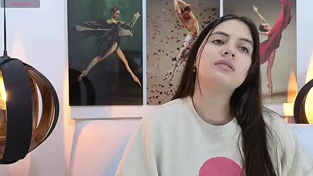 Snapshot of leiya_1303 chatting on December 15, 2024, 7:53 pm leiya 1303 online show from December 15, 2024, 7:53 pm