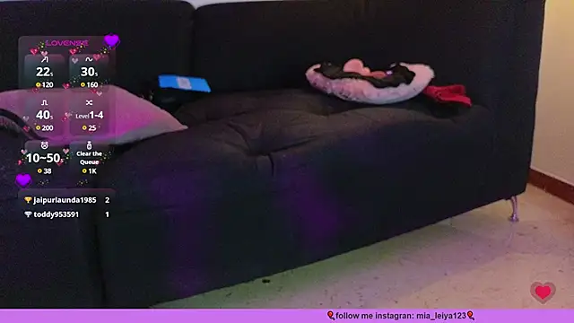 Snapshot of leiya_1303 chatting on December 13, 2024, 5:27 am leiya 1303 online show from December 13, 2024, 5:27 am