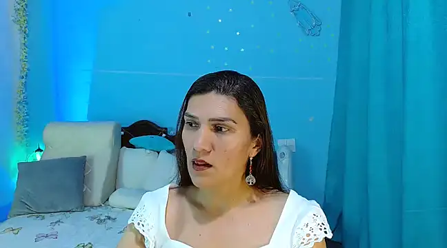 Snapshot of venus_swet_ chatting on February 9, 2025, 2:49 am venus swet  online show from February 9, 2025, 2:49 am