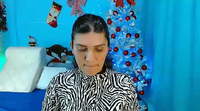 Snapshot of venus_swet_ chatting on December 31, 2024, 1:04 am venus swet  online show from December 31, 2024, 1:04 am