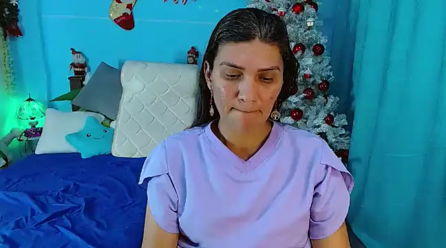 Snapshot of venus_swet_ chatting on December 18, 2024, 12:54 am venus swet  online show from December 18, 2024, 12:54 am