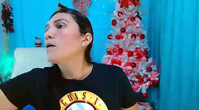 Snapshot of venus_swet_ chatting on January 6, 2025, 1:20 am venus swet  online show from January 6, 2025, 1:20 am