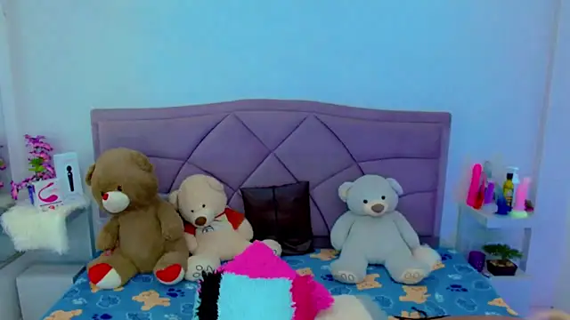 party duo trans online show from March 7, 2025, 2:34 pm