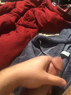 Snapshot of darksmoke011 chatting on February 4, 2025, 6:36 am darksmoke011 online show from February 4, 2025, 6:36 am