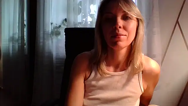 Snapshot of VelvetLove287 chatting on February 13, 2026, 7:41 am VelvetLove287 online show from February 13, 2026, 7:41 am