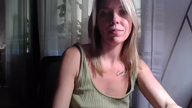 Snapshot of VelvetLove287 chatting on March 23, 2026, 3:56 pm VelvetLove287 online show from March 23, 2026, 3:56 pm