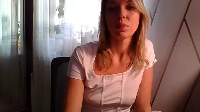 Snapshot of VelvetLove287 chatting on March 6, 2026, 6:41 am VelvetLove287 online show from March 6, 2026, 6:41 am