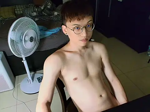 cr huang online show from April 3, 2026, 3:18 pm