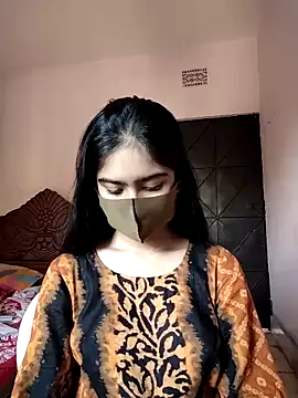 Arisha- online show from November 18, 2025, 9:01 am