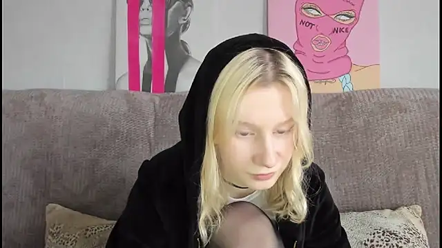 EnigmaSee online show from November 8, 2025, 2:26 am