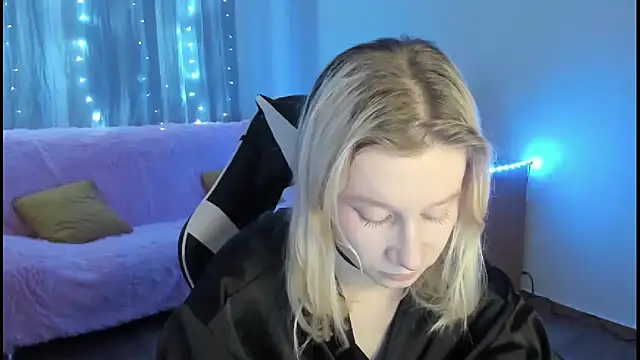 EnigmaSee online show from December 21, 2025, 1:08 am