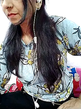 Snapshot of wildsakhi chatting on February 18, 2025, 5:31 pm wildsakhi online show from February 18, 2025, 5:31 pm