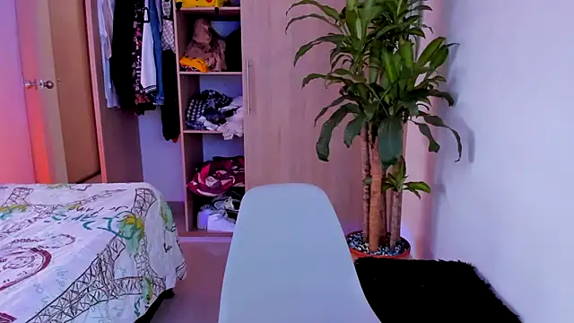 aldrinwhite online show from December 3, 2025, 4:28 pm